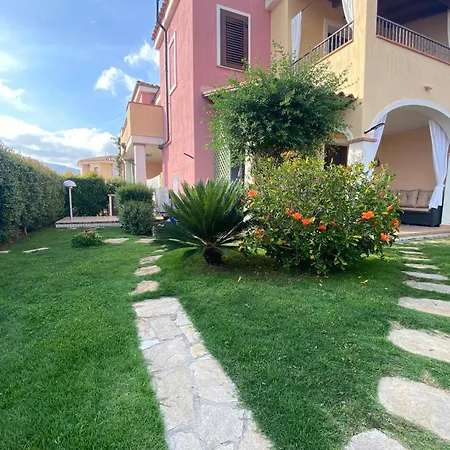 Сasa de vacaciones Vacation Casagora Villasimius